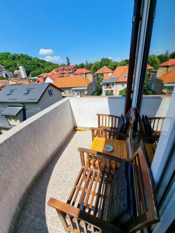 Toma Boutique Apartment Брашов Екстериор снимка