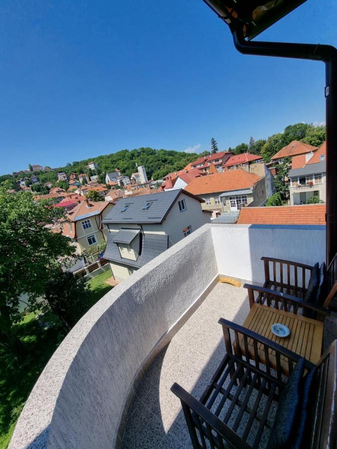 Toma Boutique Apartment Брашов Екстериор снимка