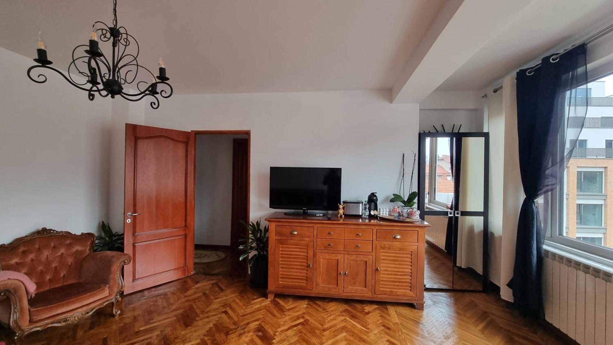 Toma Boutique Apartment Брашов Екстериор снимка